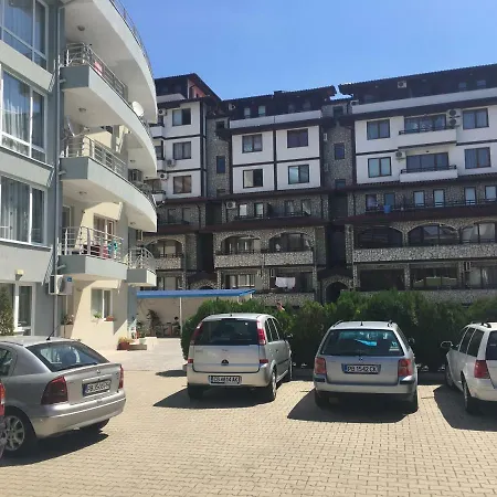 Breeze Yasen Apartament