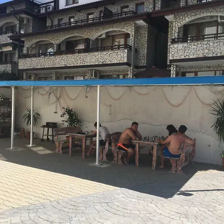 Apartment Breeze Yasen